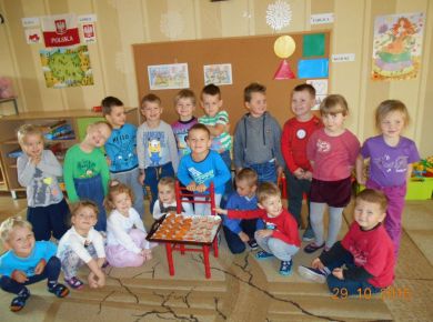 CIASTECZKA HALLOWEEN - KTÓRE UPIEKŁA DLA NAS MAMA ALI - 4-LATKI
