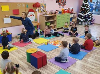 01_25_Ćwiczymy  kolory oraz pory roku