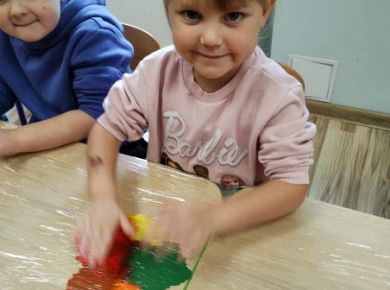 02_15_ZABAWY MUZYCZNO - SENSORYCZNE