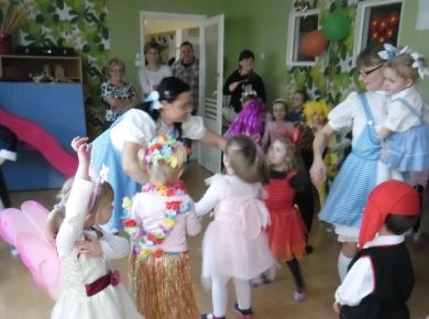 Bawimy się na balu karnawałowym w przedszkolu