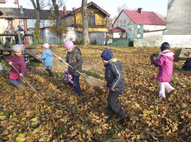 Porządkujemy ogód przedszkolny